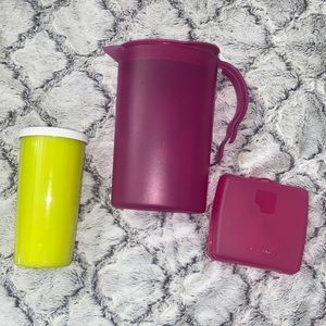 BNWOT Tupperware bundle set, insulated cup with lid, sandwich holder, & pitcher
